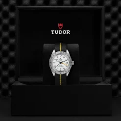 Tudor Black Bay Pro Hot