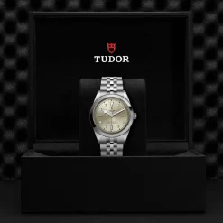 Tudor Black Bay 41 Hot