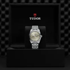 Tudor Black Bay 36 Fashion