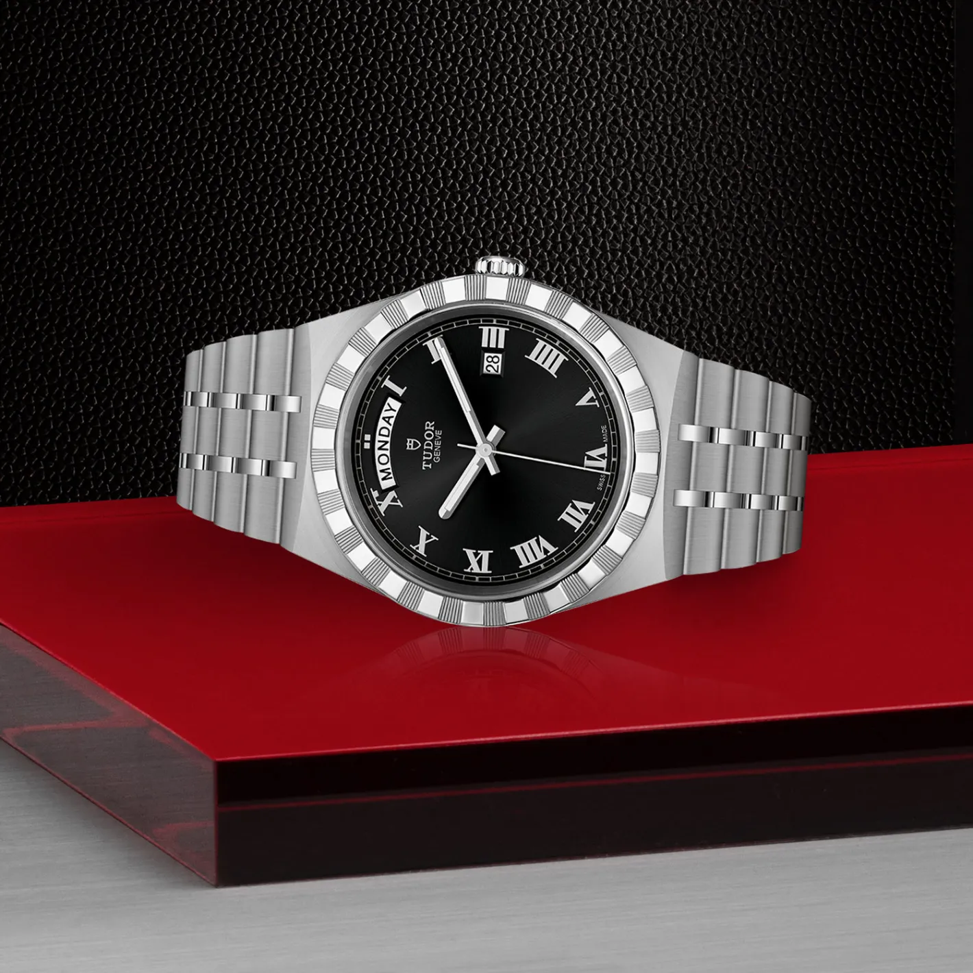 Tudor Royal Hot
