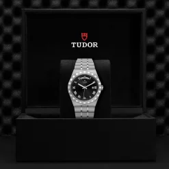 Tudor Royal Hot