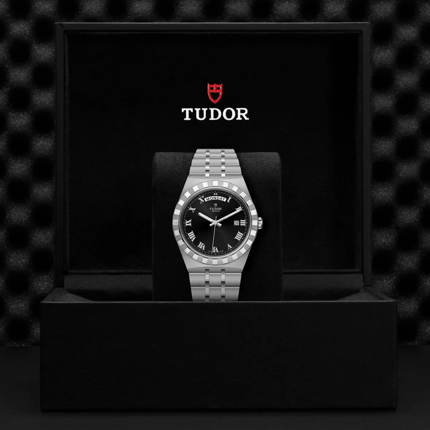 Tudor Royal Hot