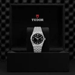 Tudor Royal Hot