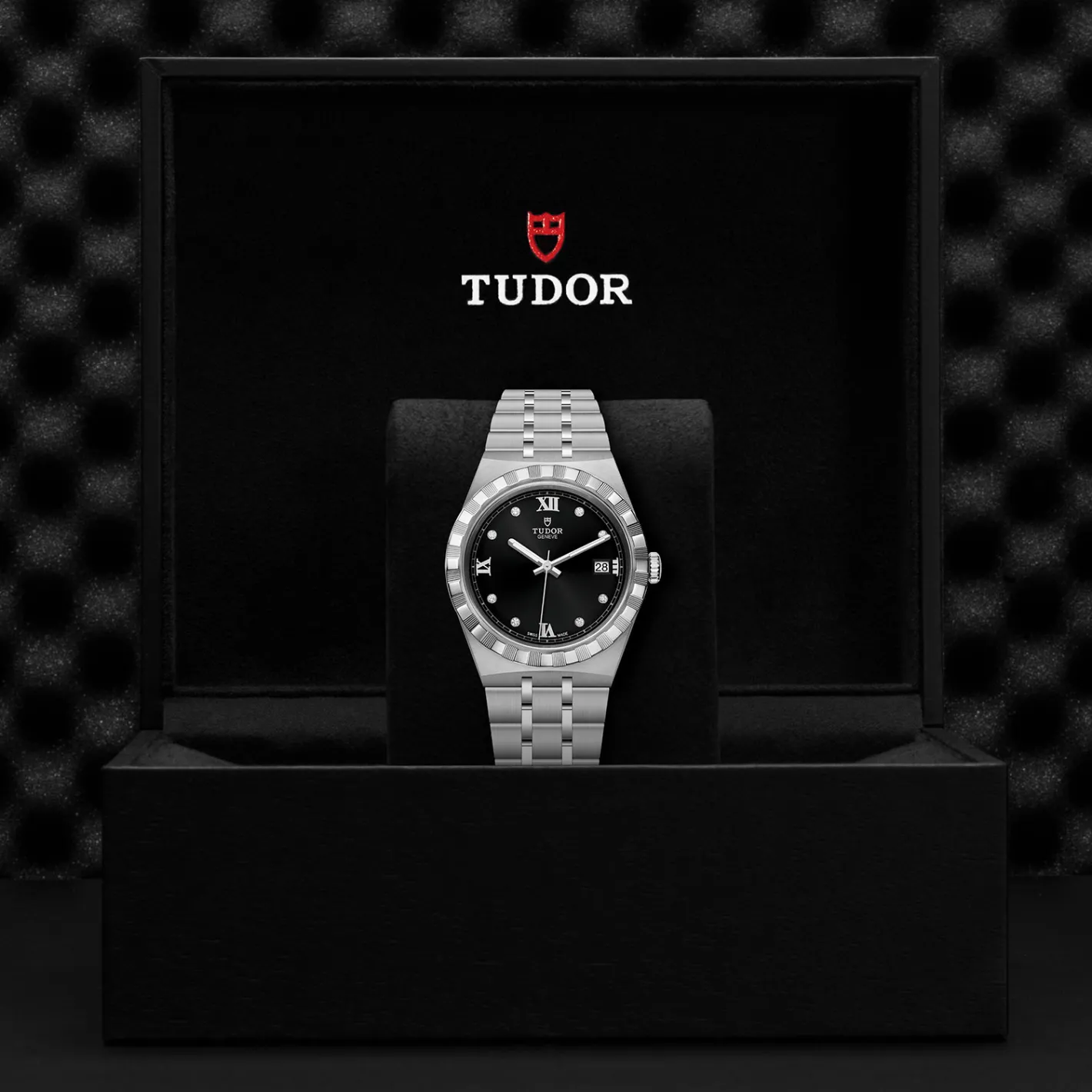 Tudor Royal Hot